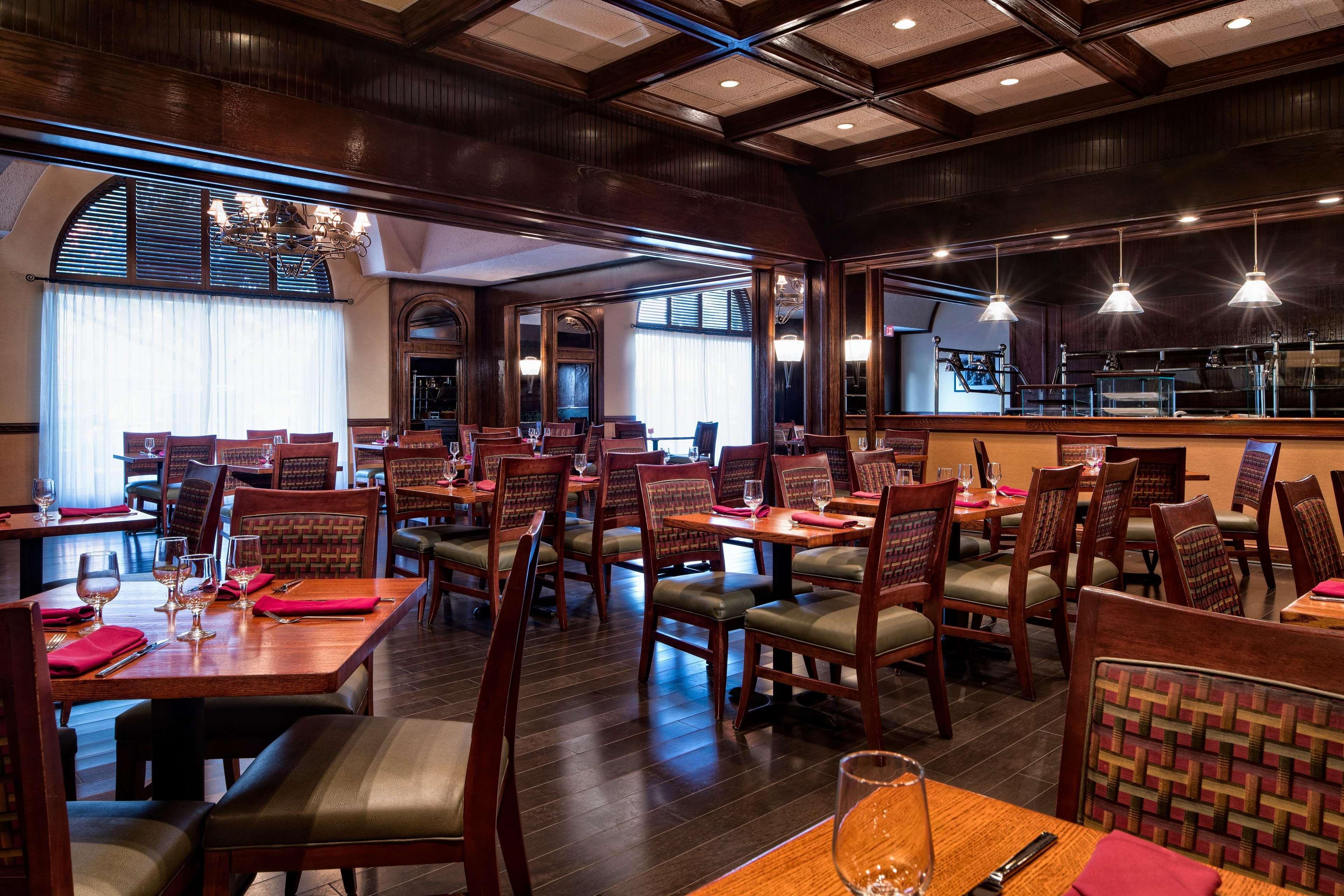 Doubletree By Hilton Philadelphia Airport Hotel Exterior foto