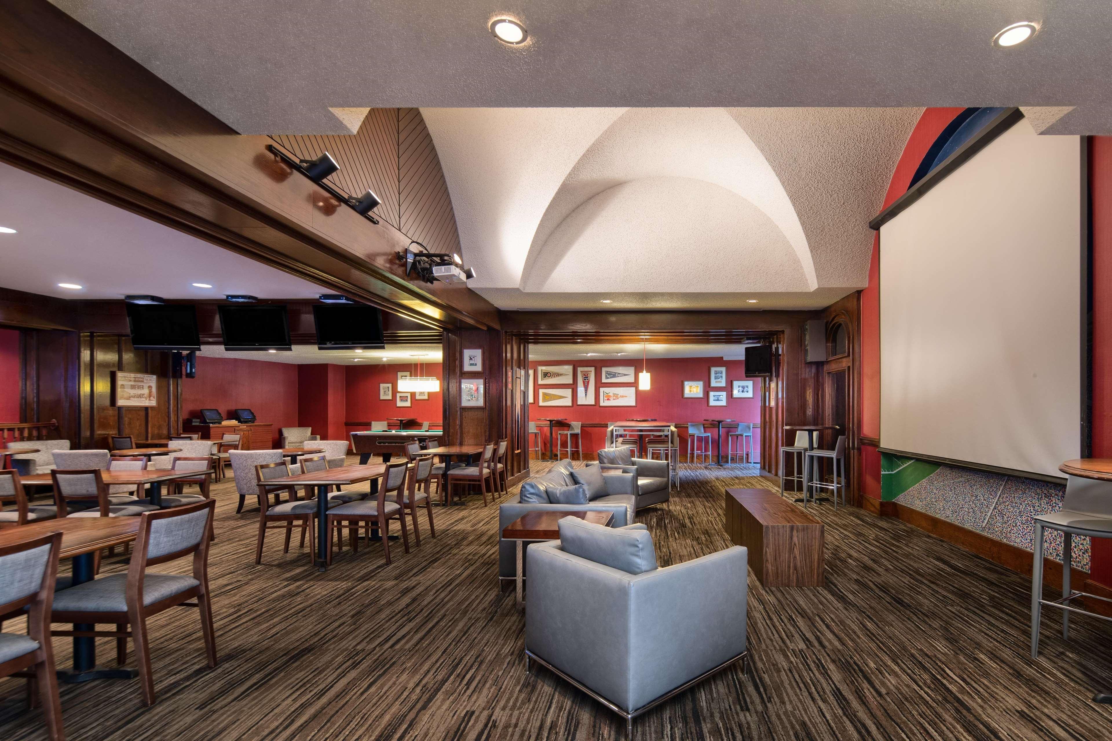 Doubletree By Hilton Philadelphia Airport Hotel Exterior foto