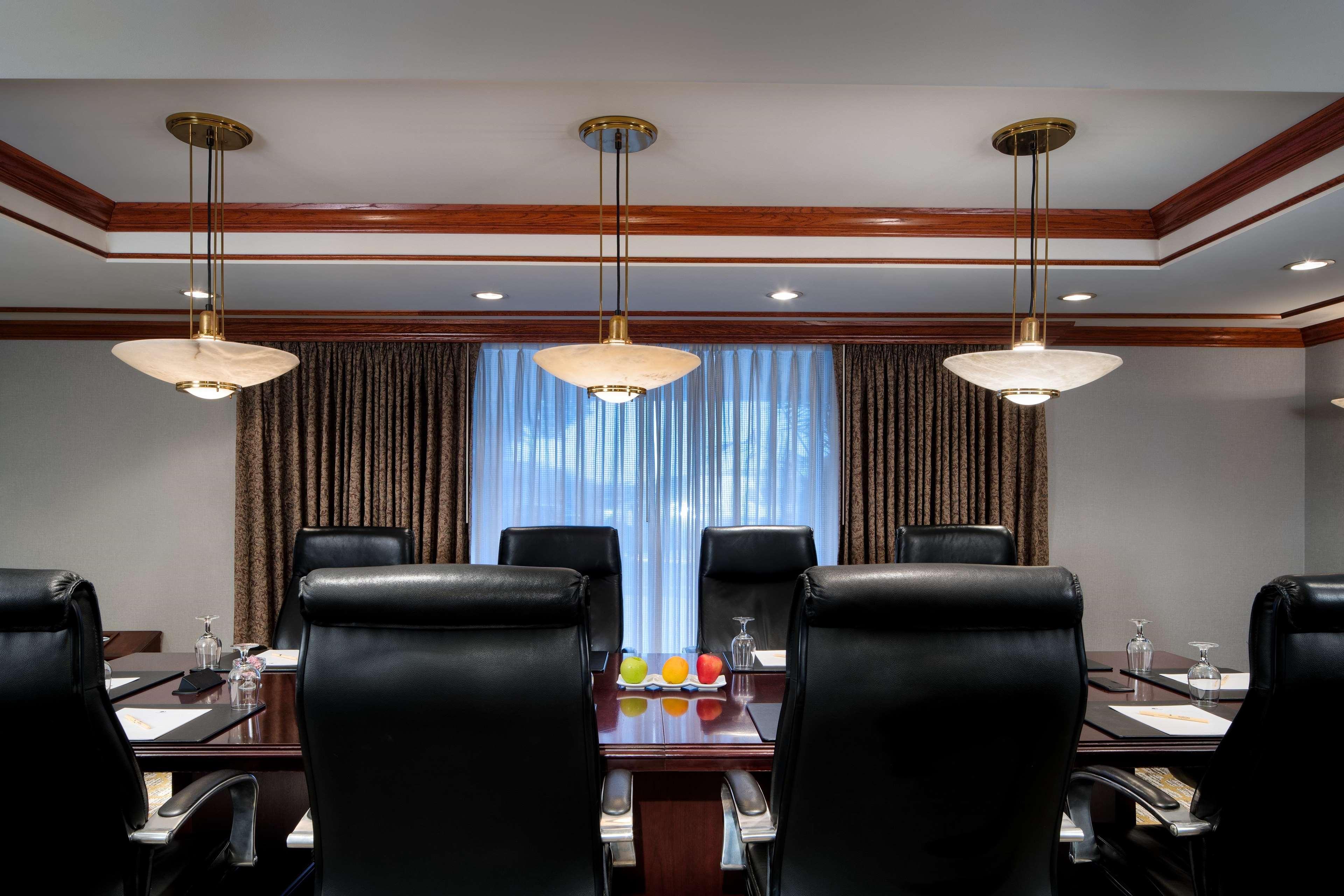 Doubletree By Hilton Philadelphia Airport Hotel Exterior foto